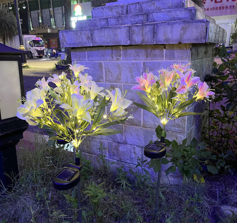 Solar Powered 7-Head Lily Garden Lights Realistic LED Floral Decor Waterproof Lawn Patio Lighting