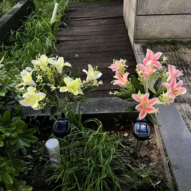Solar Powered 7-Head Lily Garden Lights Realistic LED Floral Decor Waterproof Lawn Patio Lighting